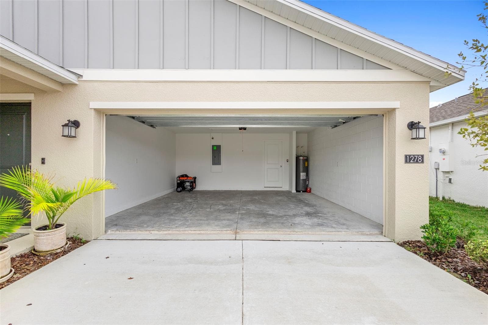 Single Family Residence at 1278 BELLE ISLE LN, DAYTONA BEACH, photo 25 of 29