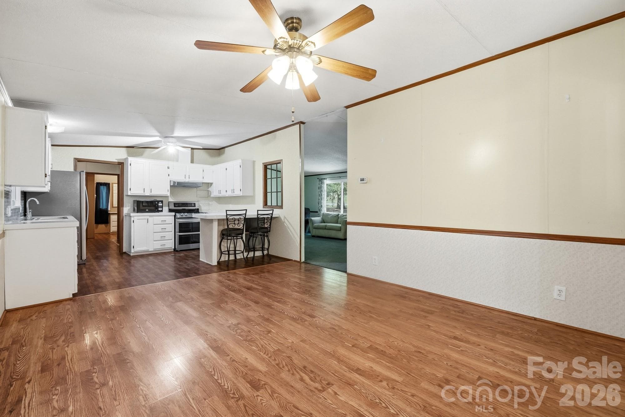 Single Family Residence at 6017 Frazier Drive, Davidson, photo 11 of 40