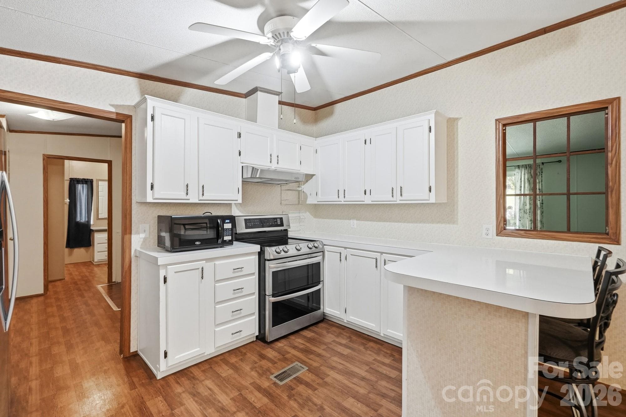 Single Family Residence at 6017 Frazier Drive, Davidson, photo 14 of 40