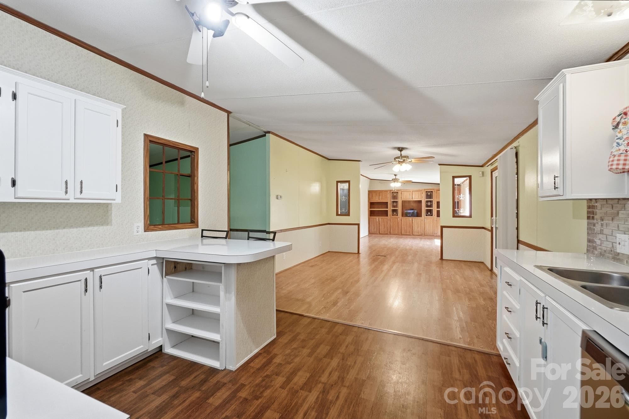 Single Family Residence at 6017 Frazier Drive, Davidson, photo 15 of 40