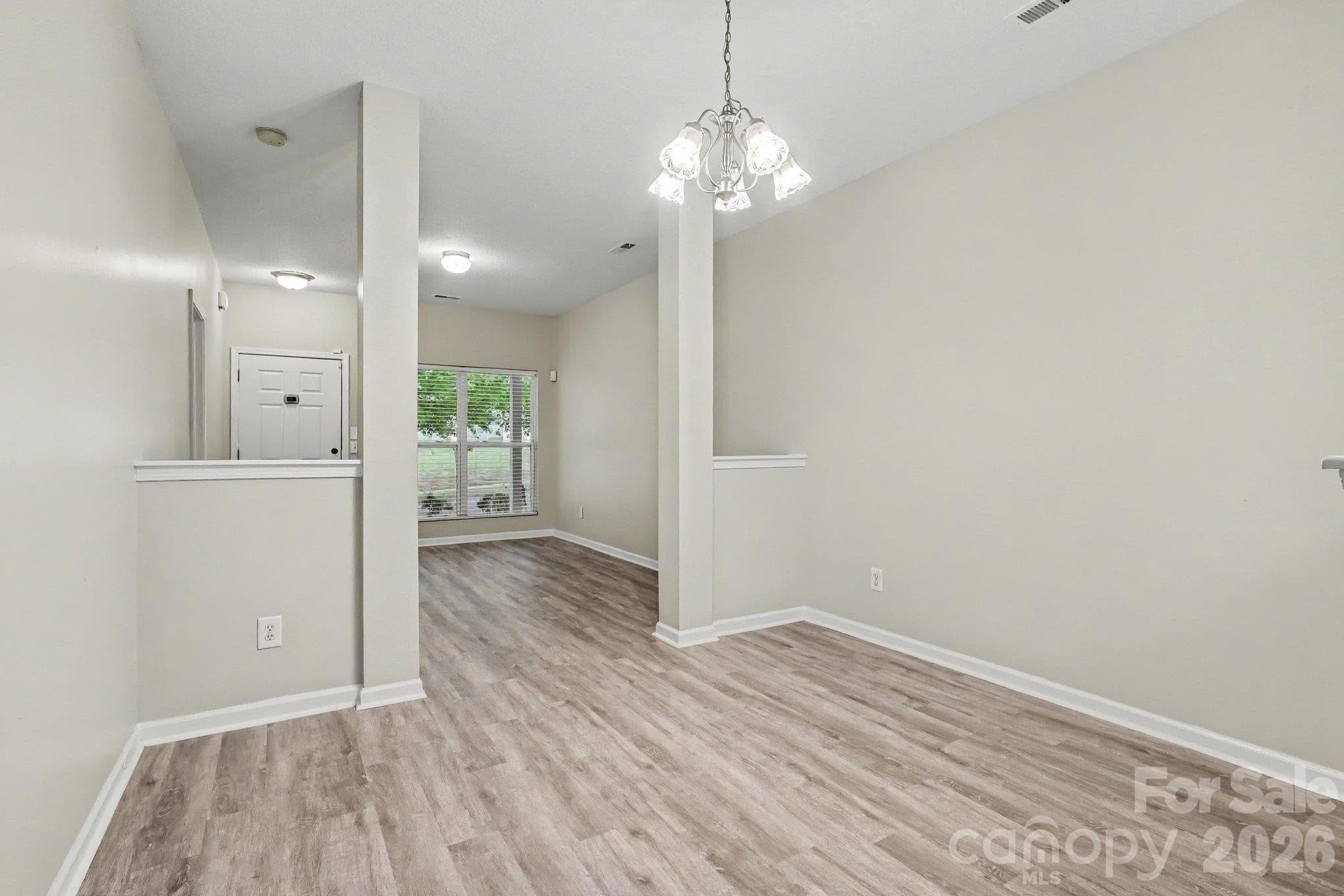 Townhouse at 2655 Meadow Knoll Drive, Charlotte, photo 5 of 26