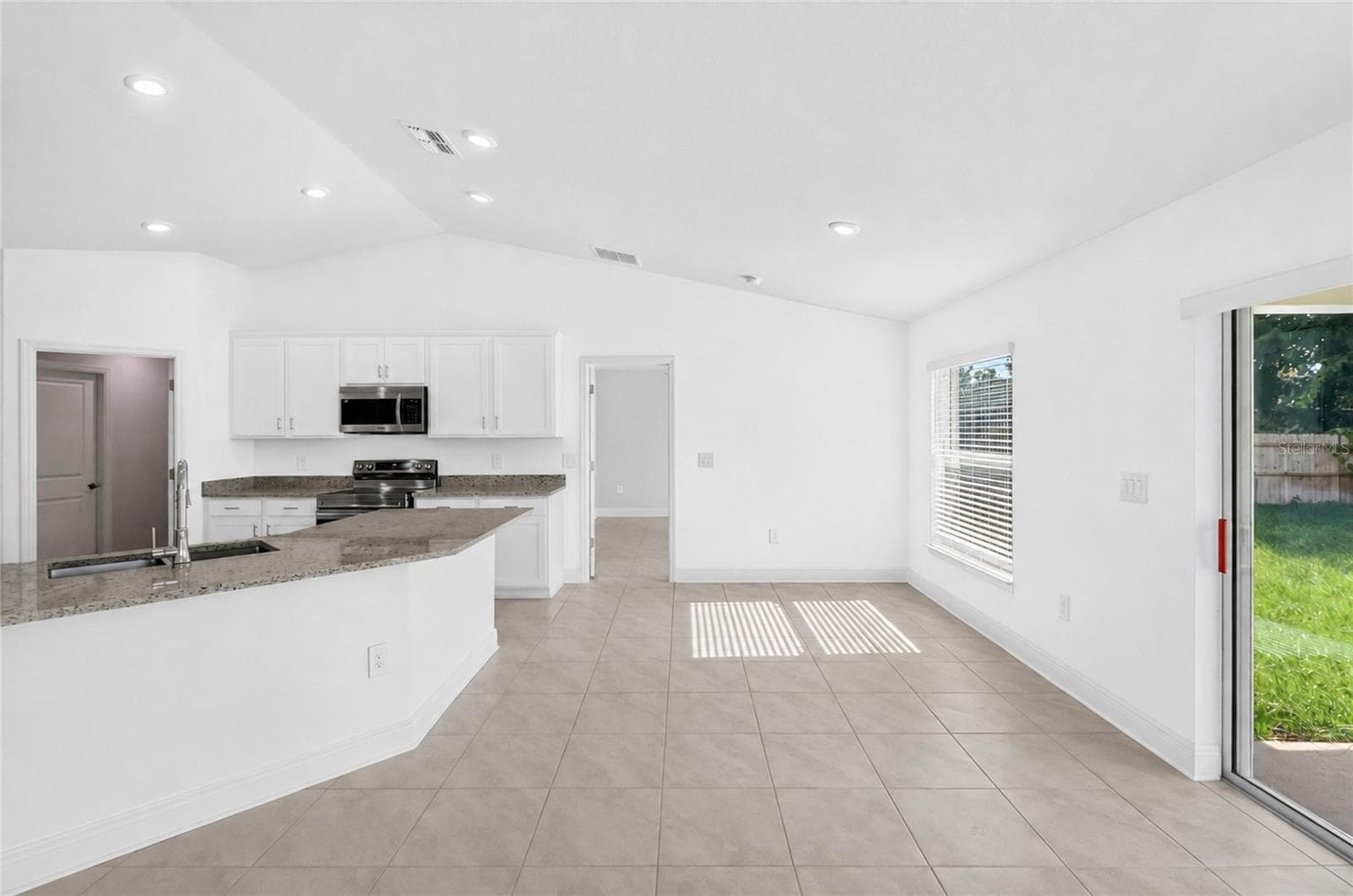 Single Family Residence at 1519 ARTHUR BLVD, LAKELAND, photo 11 of 38