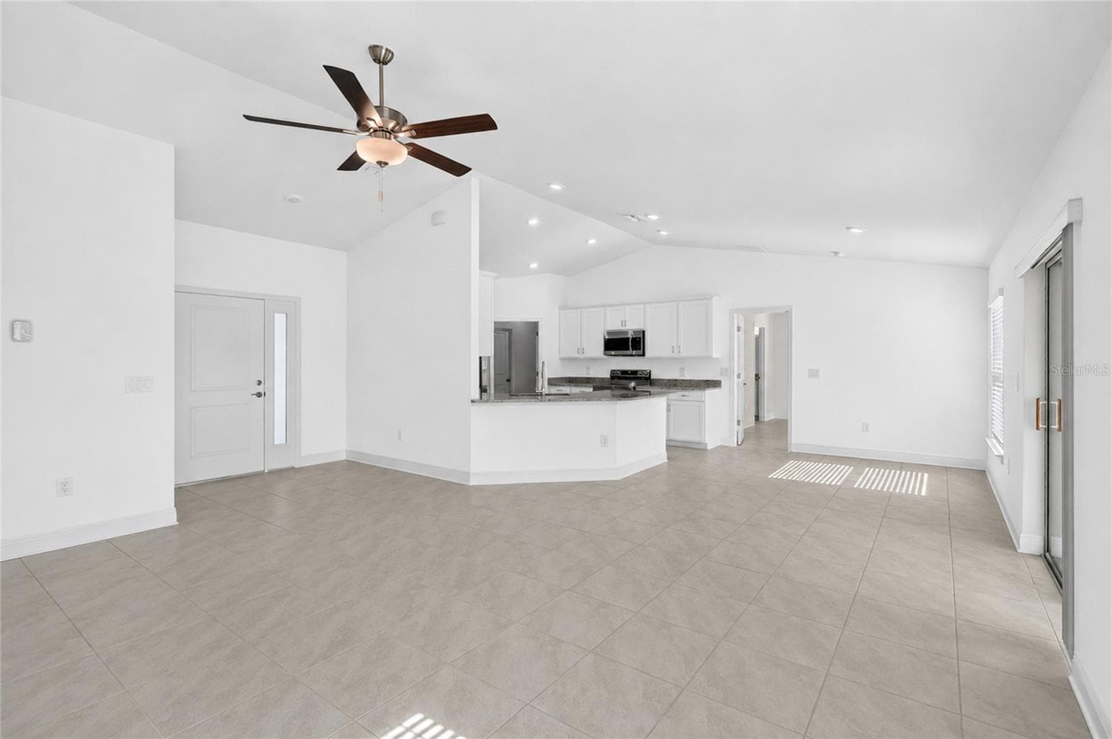 Single Family Residence at 1519 ARTHUR BLVD, LAKELAND, photo 13 of 38
