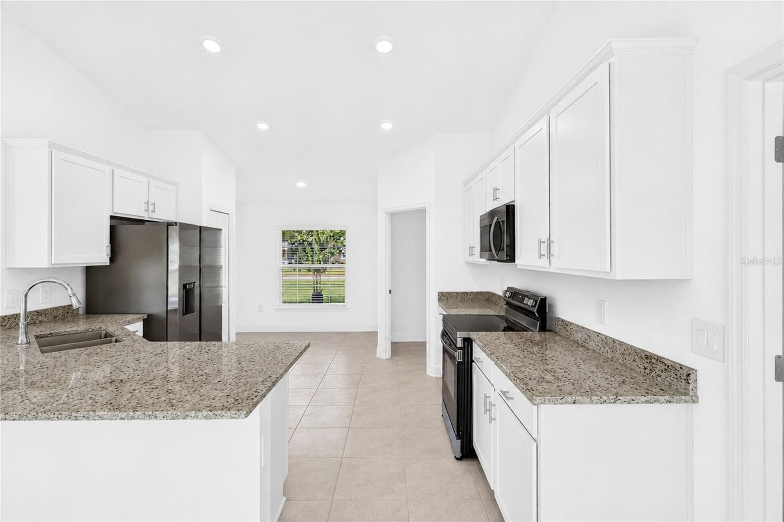 Single Family Residence at 1519 ARTHUR BLVD, LAKELAND, photo 24 of 38