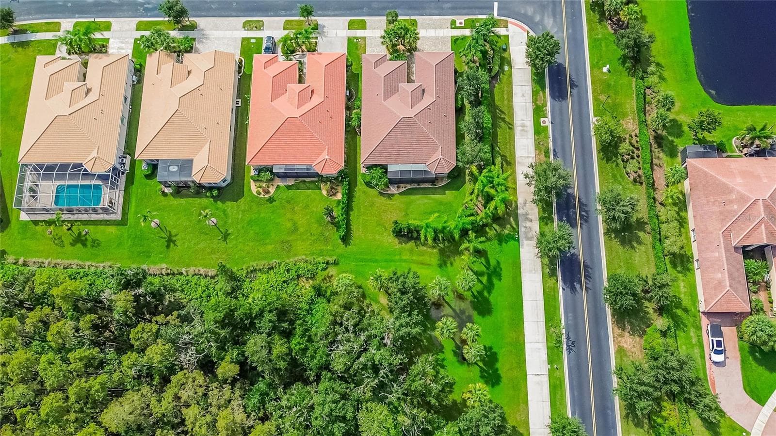 Single Family Residence at 5002 EMERALD ISLE DR, WIMAUMA, photo 86 of 93