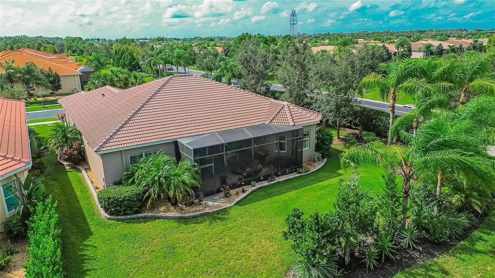 Exterior Rear Close Up View - 5002 EMERALD ISLE DR, WIMAUMA