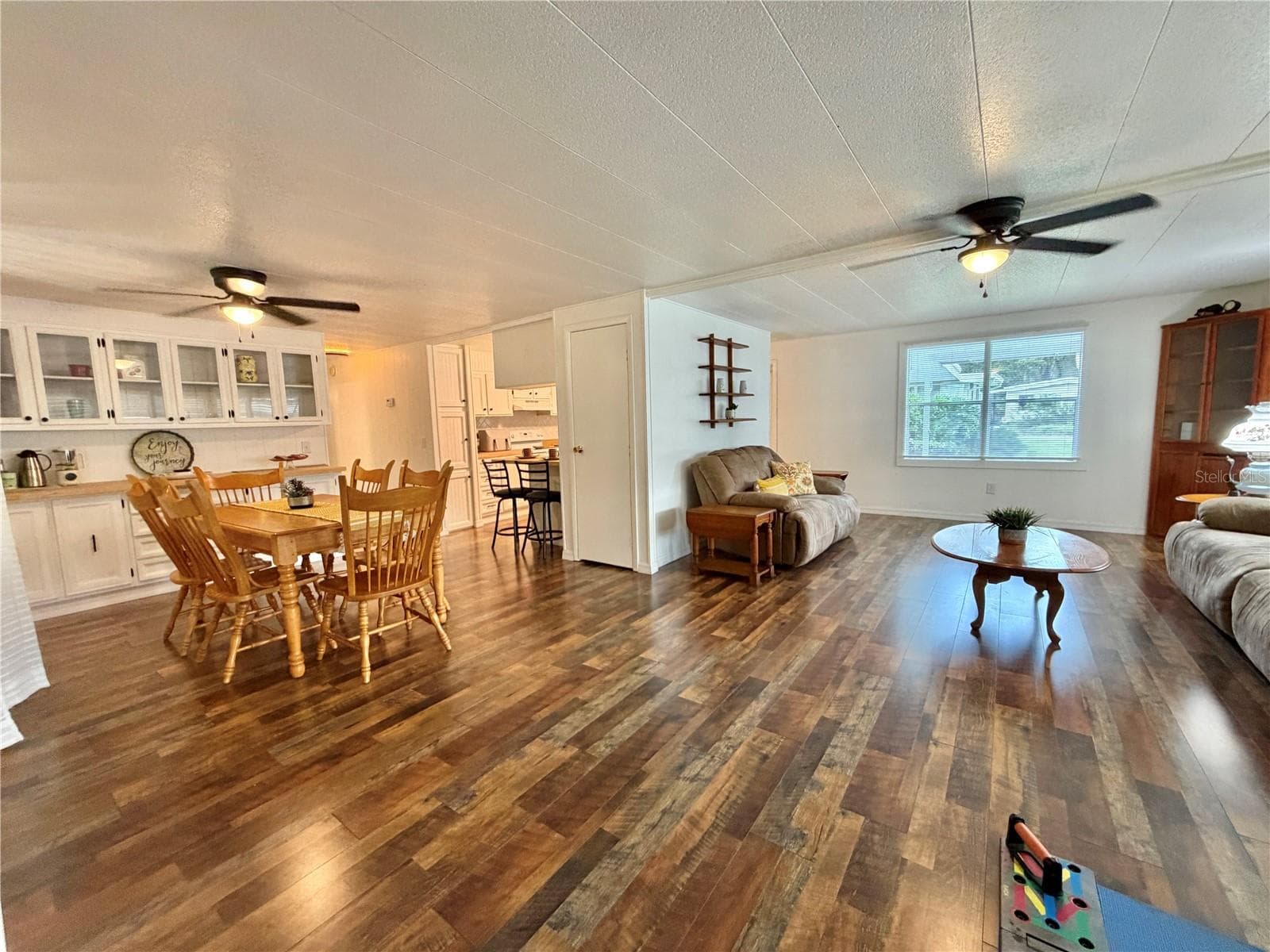 Mobile Home at 103 TAMARISK WAY, LEESBURG, photo 15 of 52