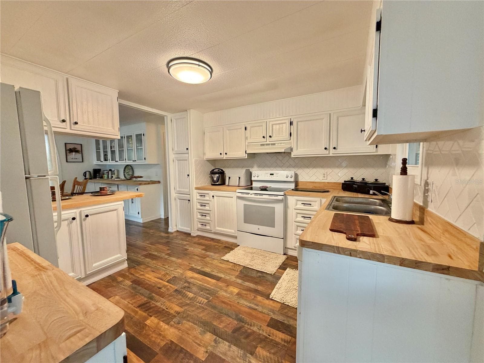 Mobile Home at 103 TAMARISK WAY, LEESBURG, photo 21 of 52