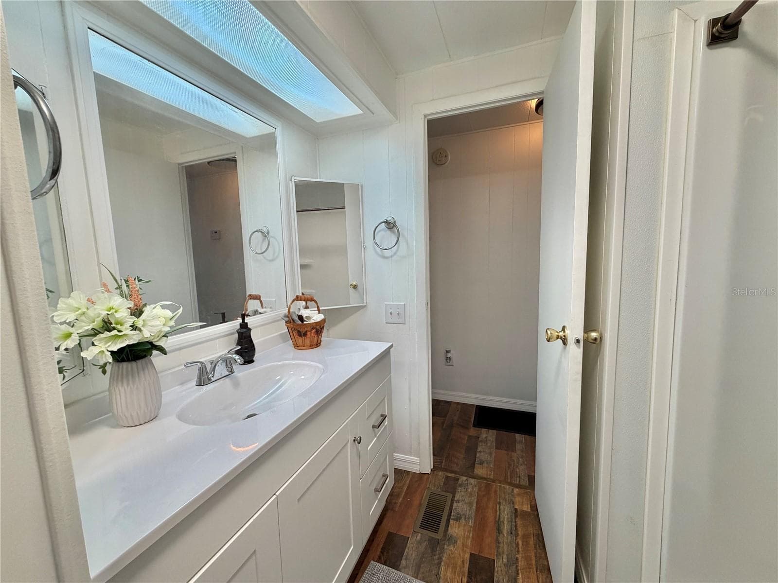 Mobile Home at 103 TAMARISK WAY, LEESBURG, photo 28 of 52