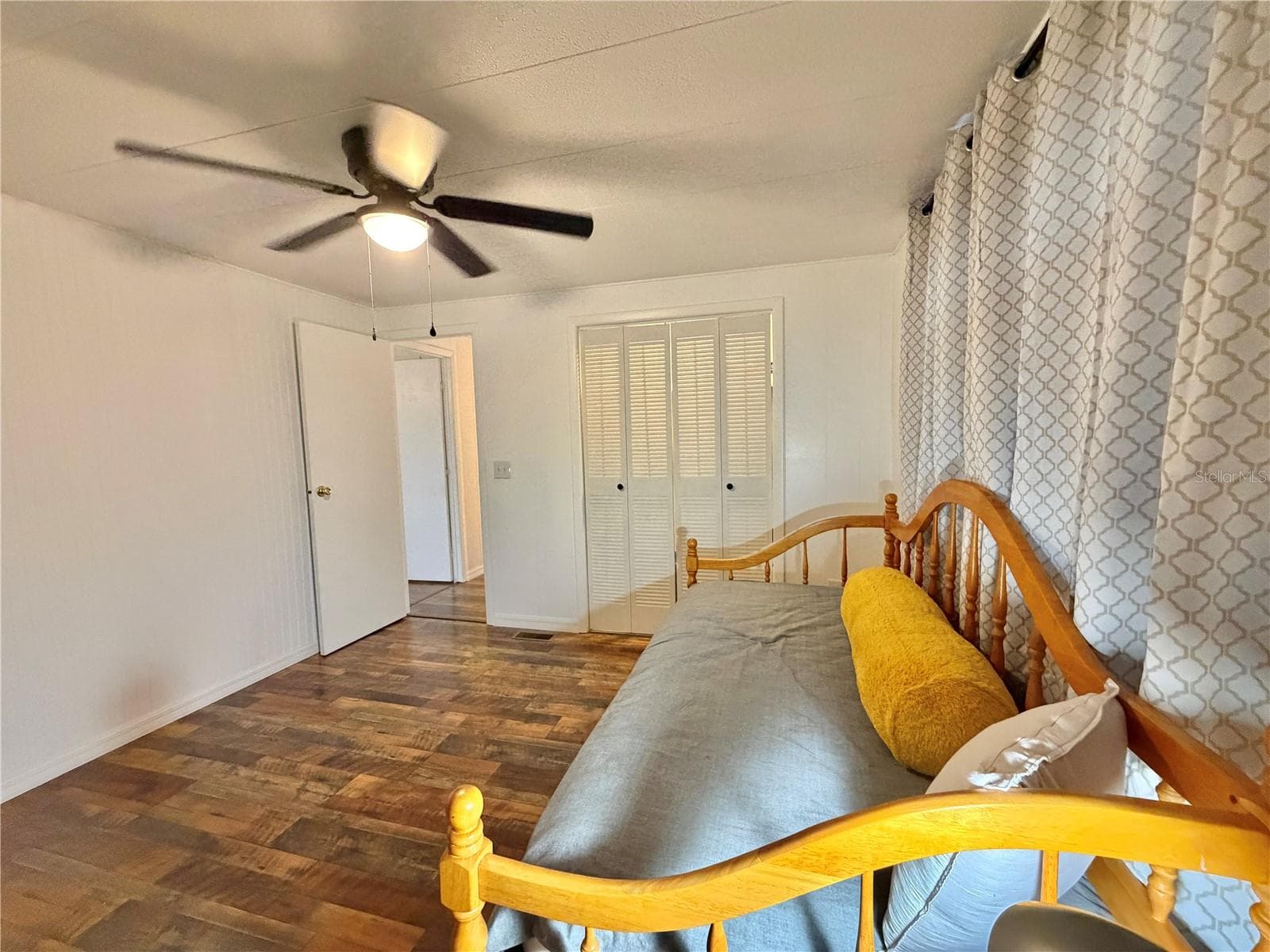 Mobile Home at 103 TAMARISK WAY, LEESBURG, photo 31 of 52