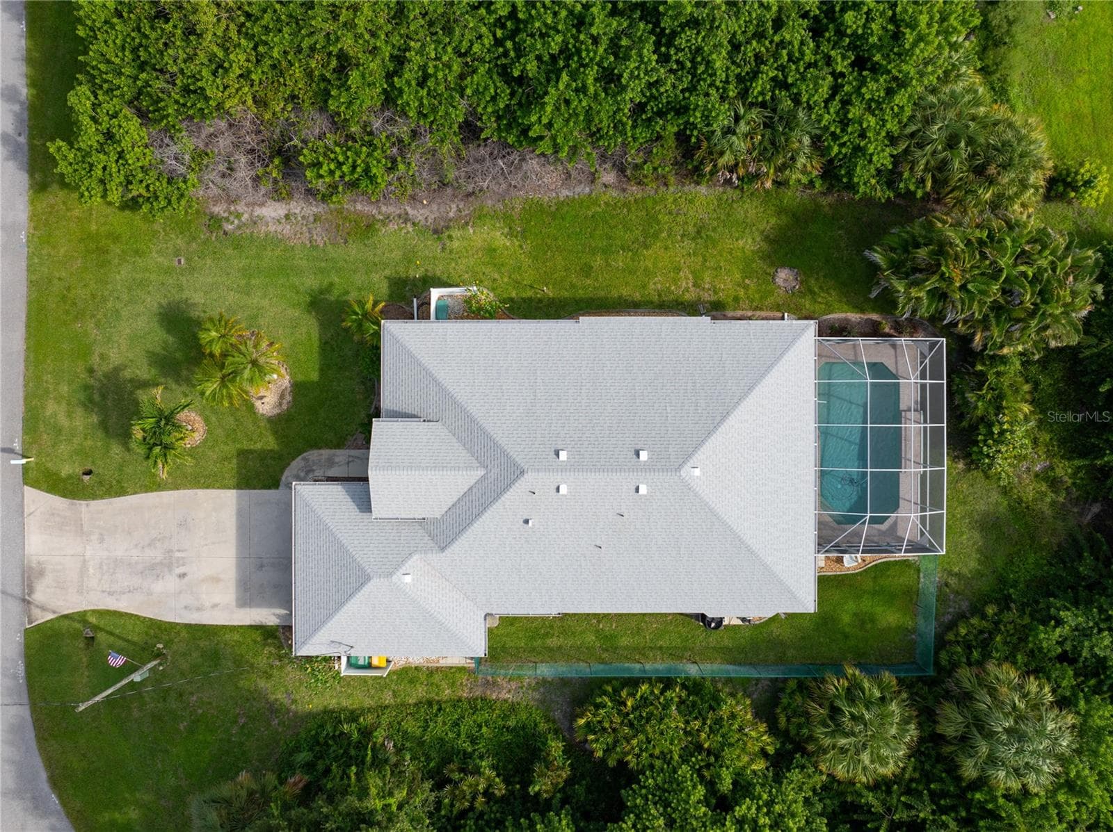 Single Family Residence at 107 BYRON CT, ROTONDA WEST, photo 2 of 44