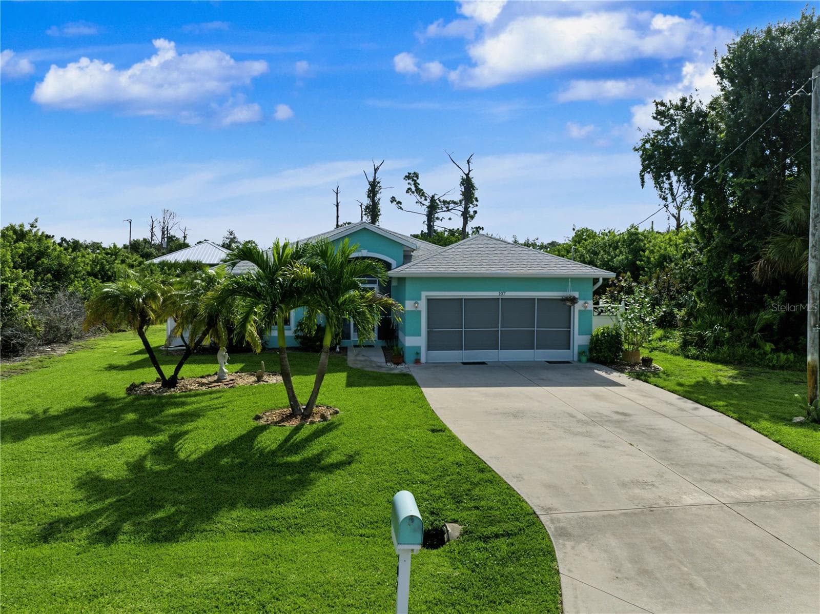 Single Family Residence at 107 BYRON CT, ROTONDA WEST, photo 11 of 44