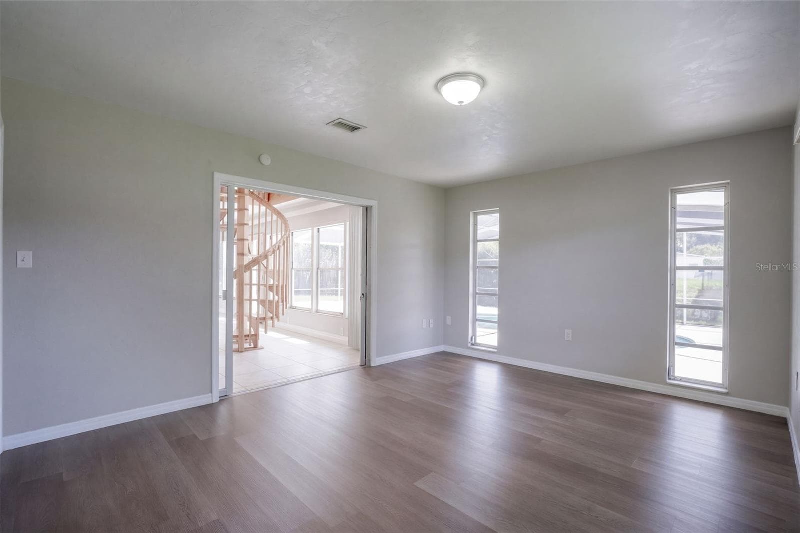 Single Family Residence at 1627 CANAL CT, TAVARES, photo 11 of 33