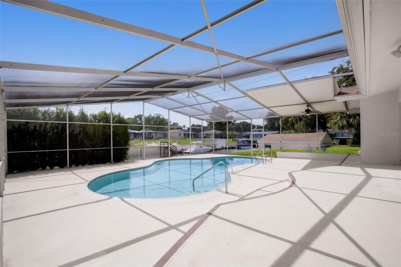 Single Family Residence at 1627 CANAL CT, TAVARES, photo 26 of 33