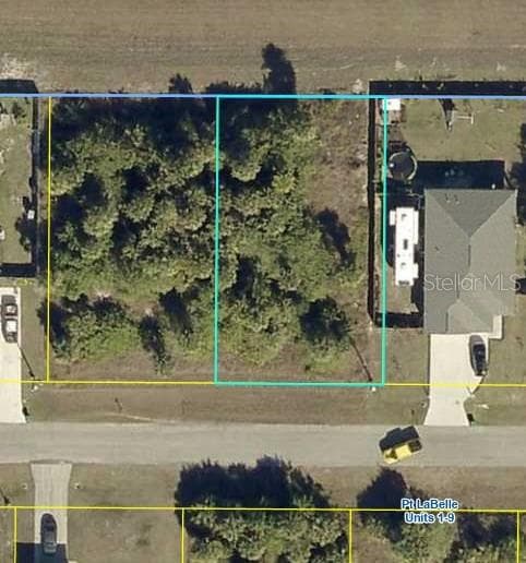 Land at 8049 Sherwood CIR, LABELLE FL 33935, photo 2 of 2