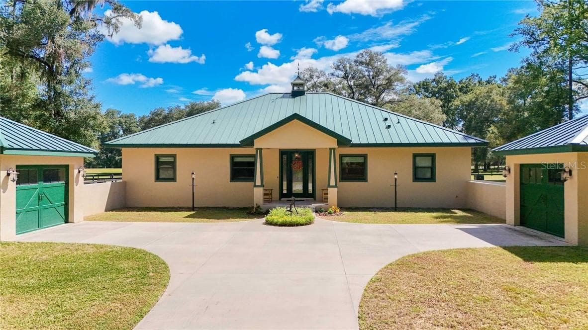 Single Family Residence at 3 Carry Back RD, OCALA FL 34482, Ocala, photo 8 of 85