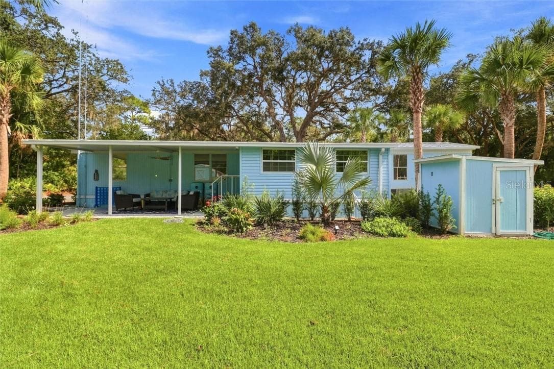 Residential at 8011 W Fern PL, HOMOSASSA FL 34448, Homosassa, photo 2 of 17