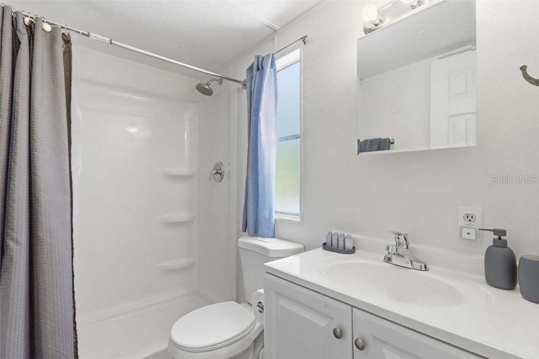 Residential at 8011 W Fern PL, HOMOSASSA FL 34448, Homosassa, photo 12 of 17