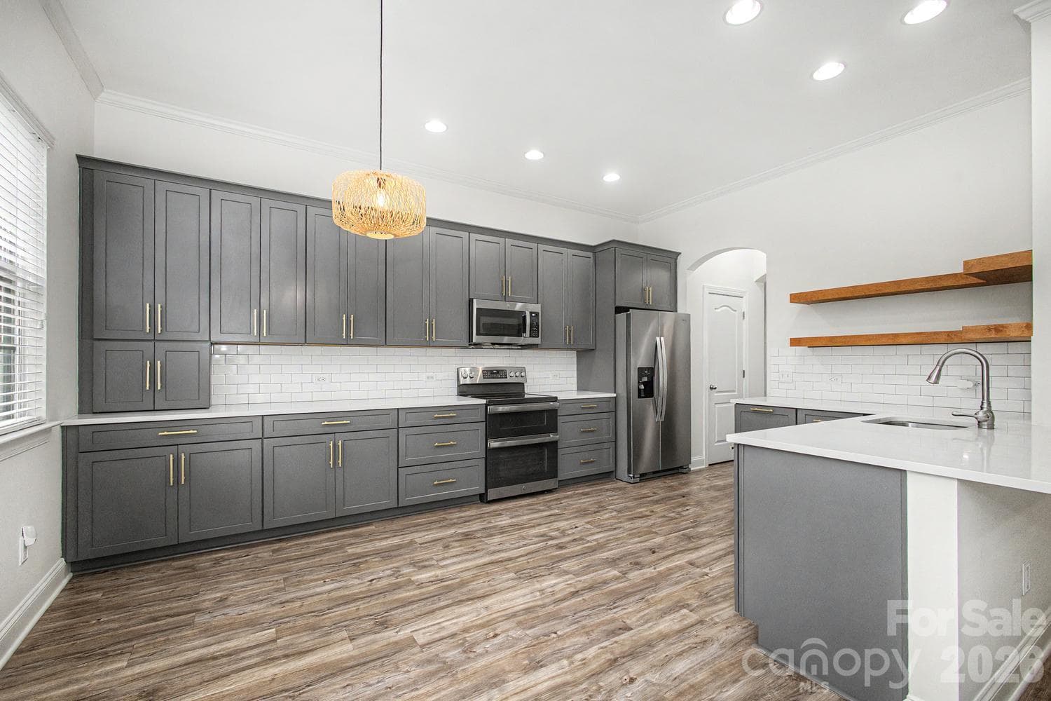 Single Family Residence at 10509 Serape Road, Charlotte, photo 7 of 41