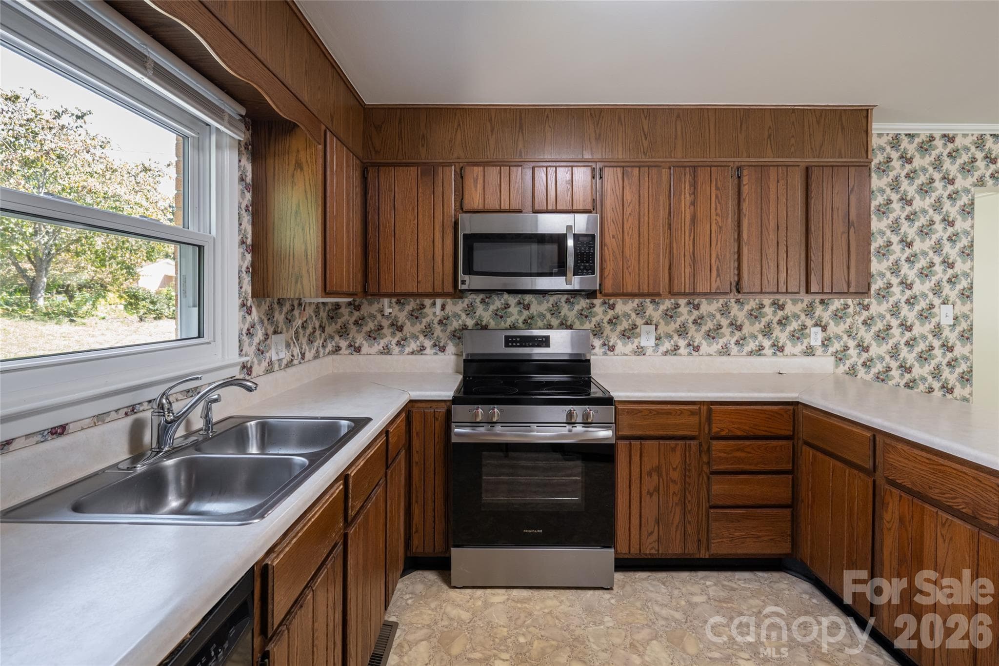 Kitchen - 23 Wagon Road, Asheville