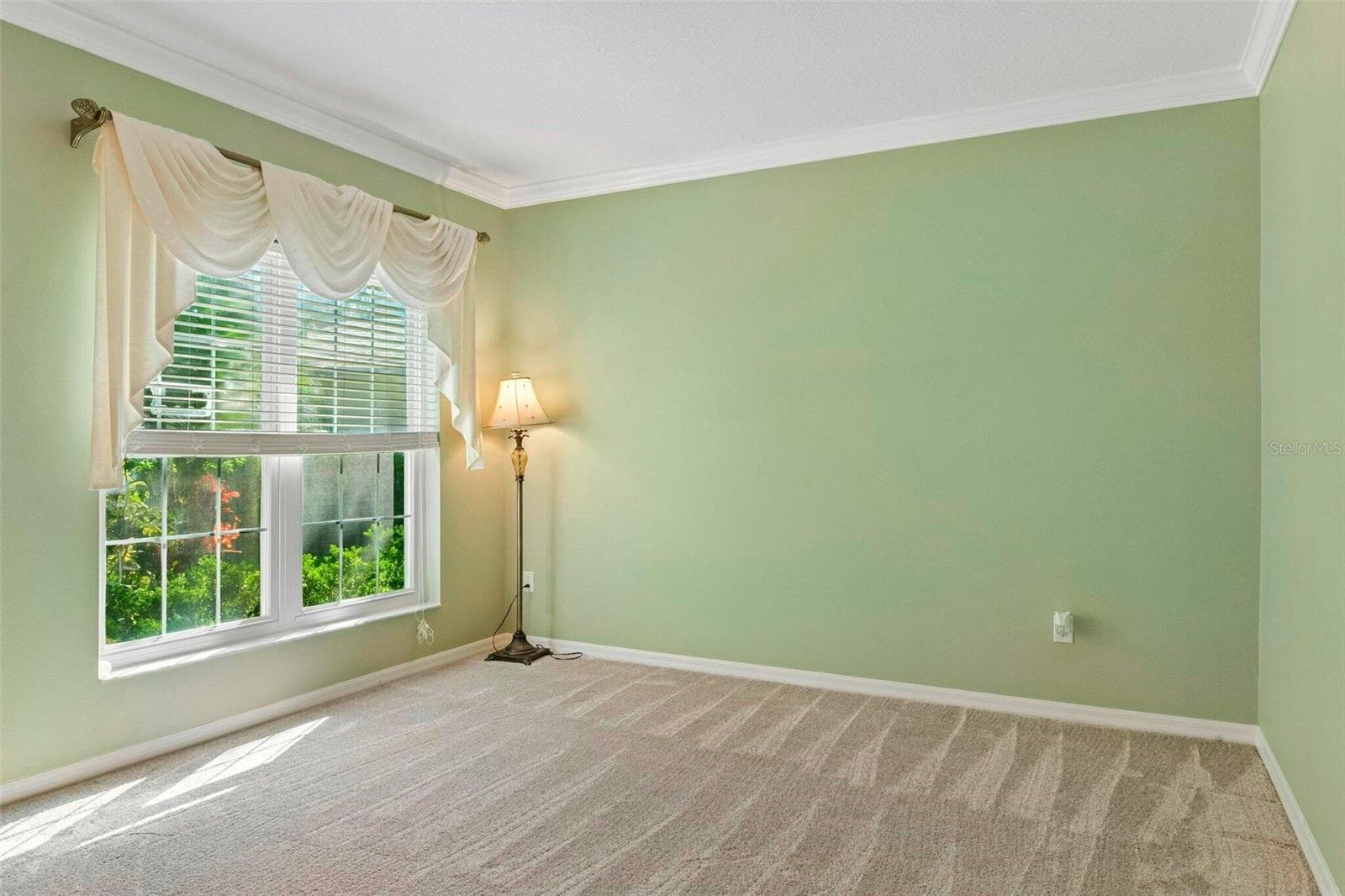 Single Family Residence at 1535 ROLLING MEADOW DR, VALRICO, photo 6 of 30