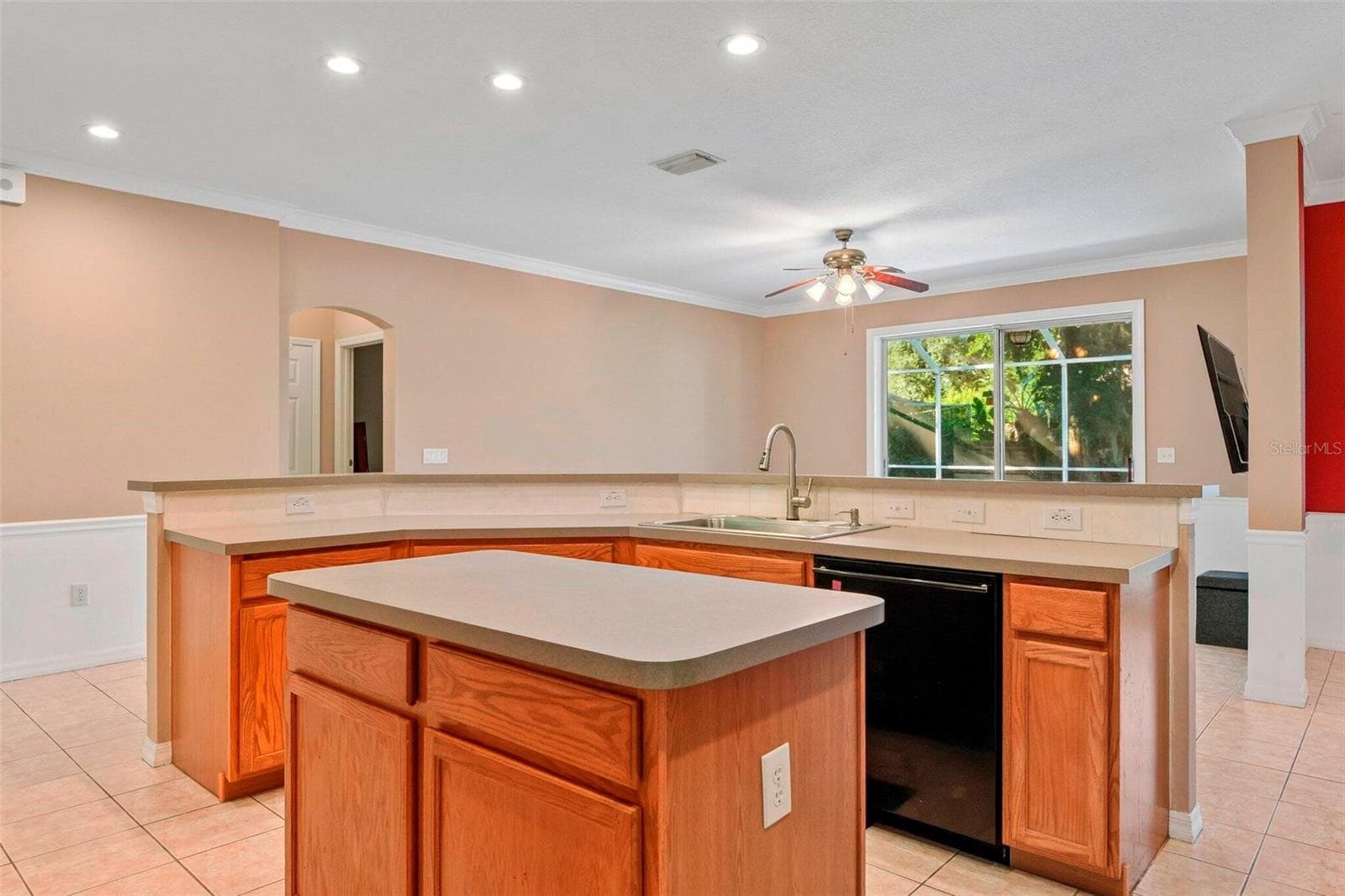Single Family Residence at 1535 ROLLING MEADOW DR, VALRICO, photo 10 of 30