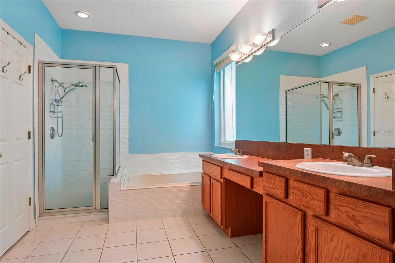 Single Family Residence at 1535 ROLLING MEADOW DR, VALRICO, photo 15 of 30