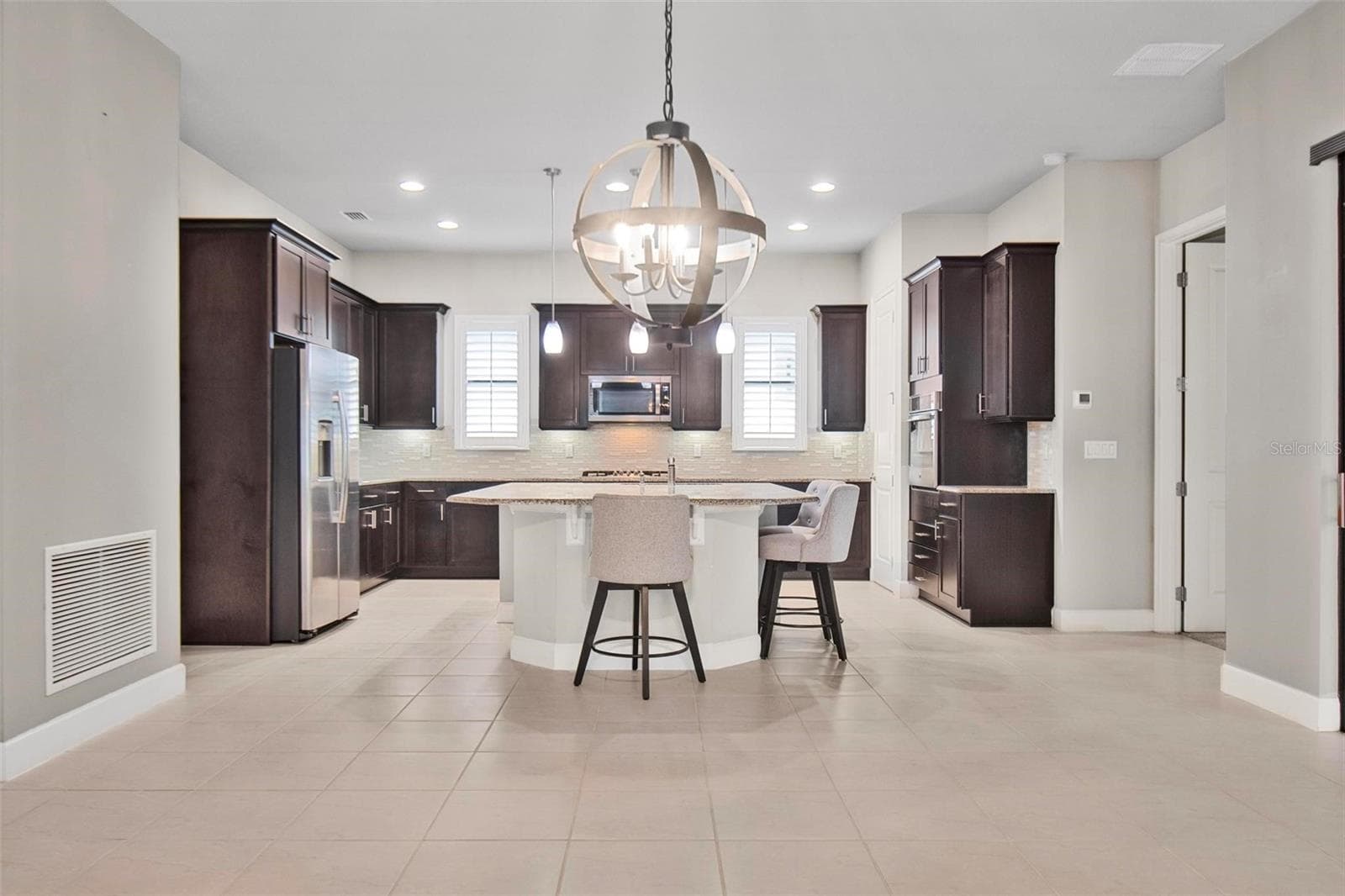 Single Family Residence at 627 ELK RIVER DR, ORMOND BEACH, photo 11 of 47