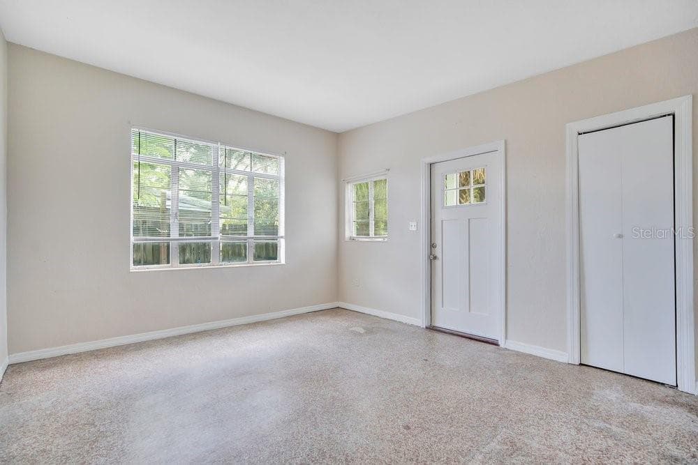 Living room - 611 SAN JUAN BLVD, ORLANDO