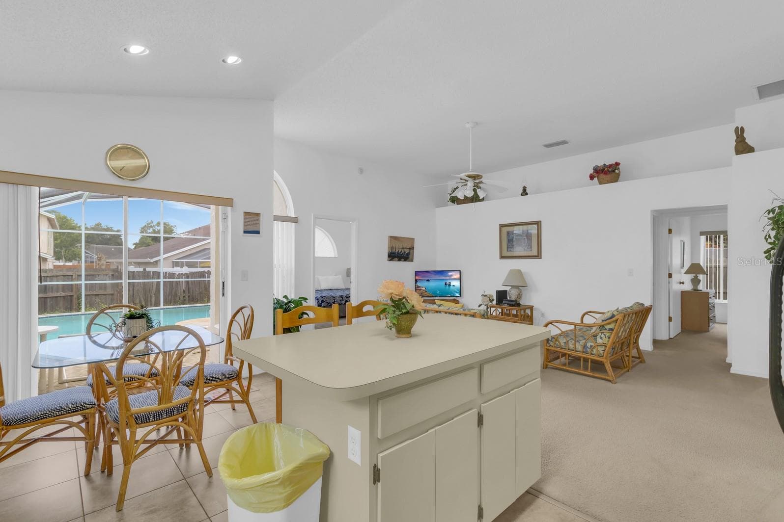 Kitchen Pool View - 2974 VISCOUNT CIR, KISSIMMEE