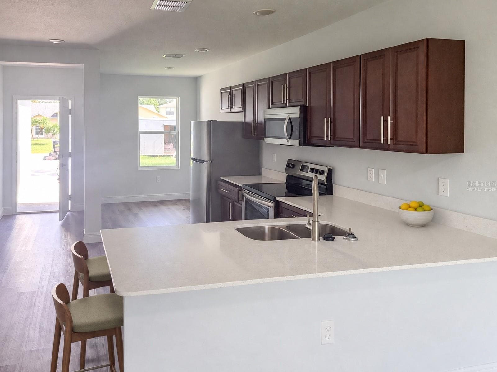 Virtually staged - 535 ALBATROSS DR, POINCIANA