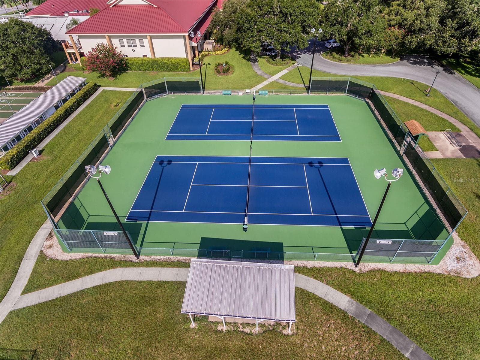 Tennis Courts - 26162 NEWCOMBE CIR, LEESBURG