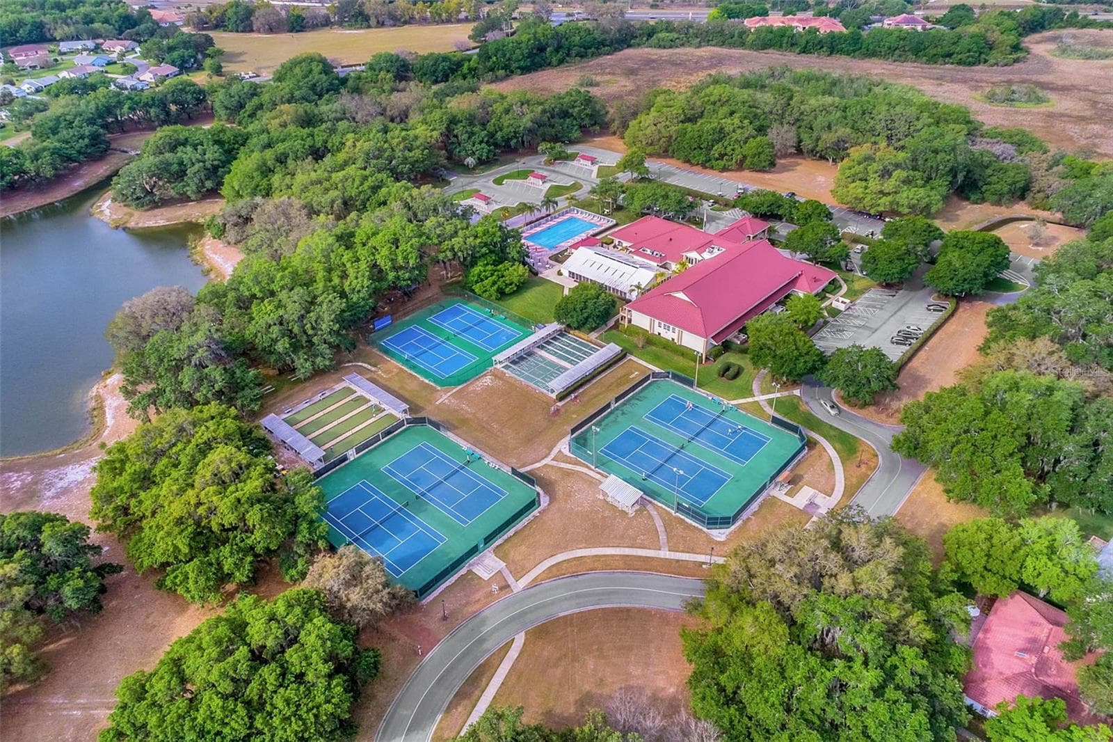 Aerial View of Outdoor Amenities - 26162 NEWCOMBE CIR, LEESBURG