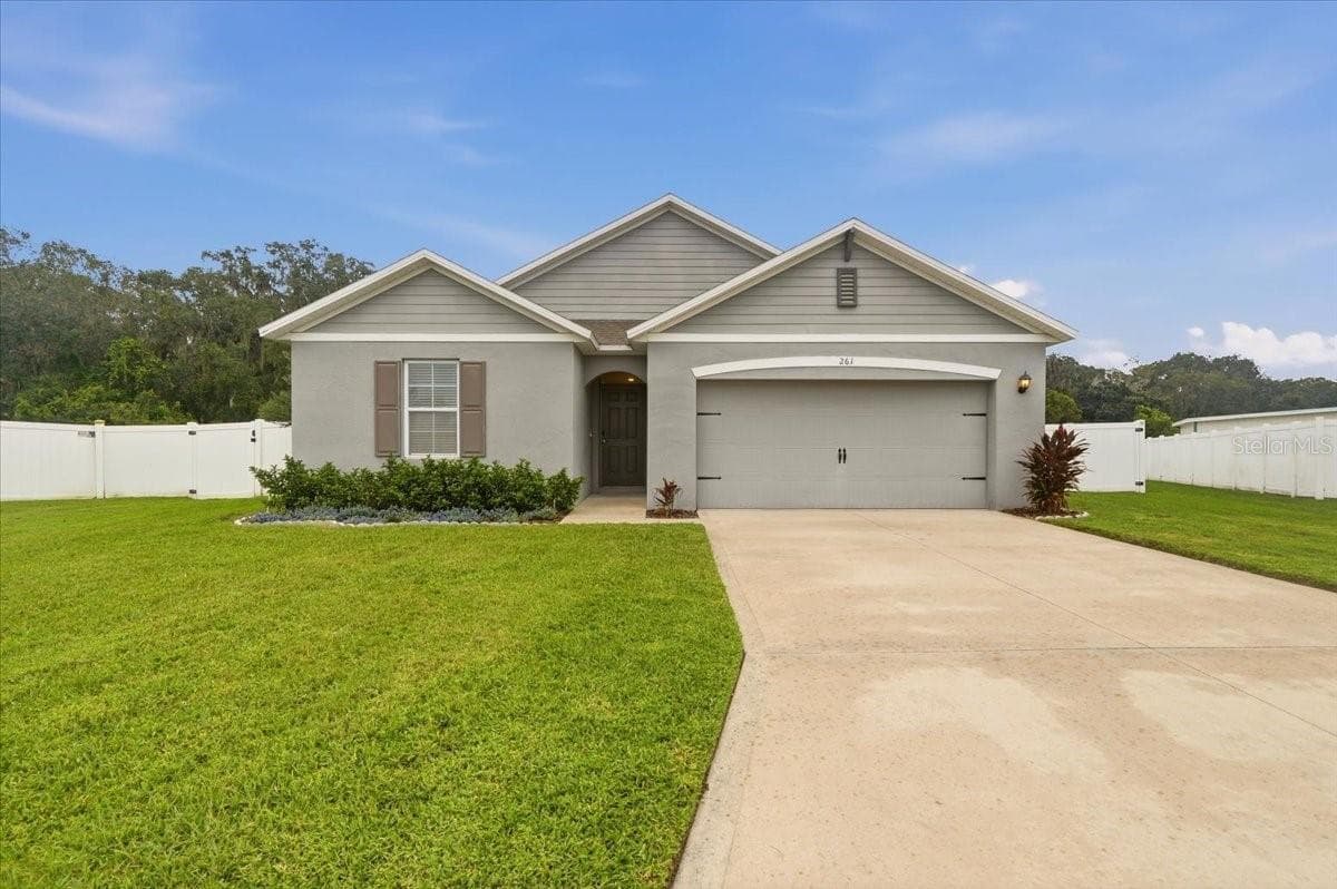 Single Family Residence at 261 ST THOMAS DR, MULBERRY, photo 2 of 38