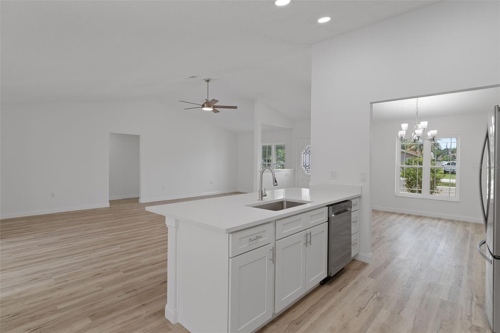 Single Family Residence at 10220 SWANSON CT, SPRING HILL, photo 7 of 55