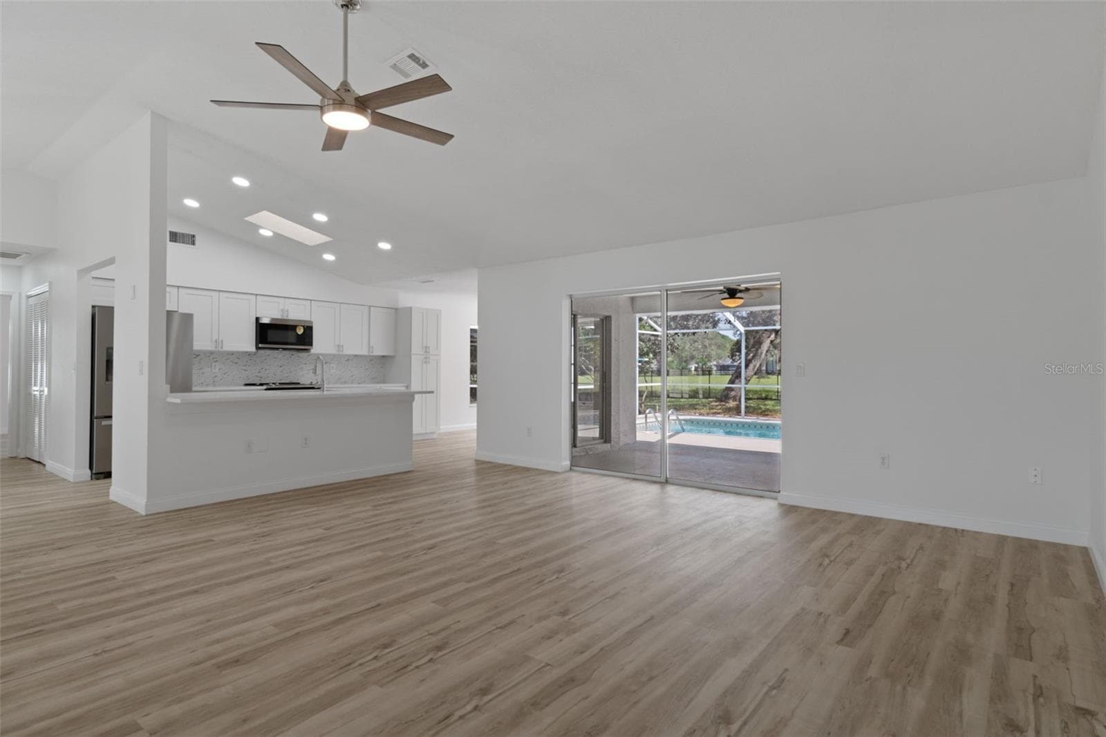 Single Family Residence at 10220 SWANSON CT, SPRING HILL, photo 11 of 55