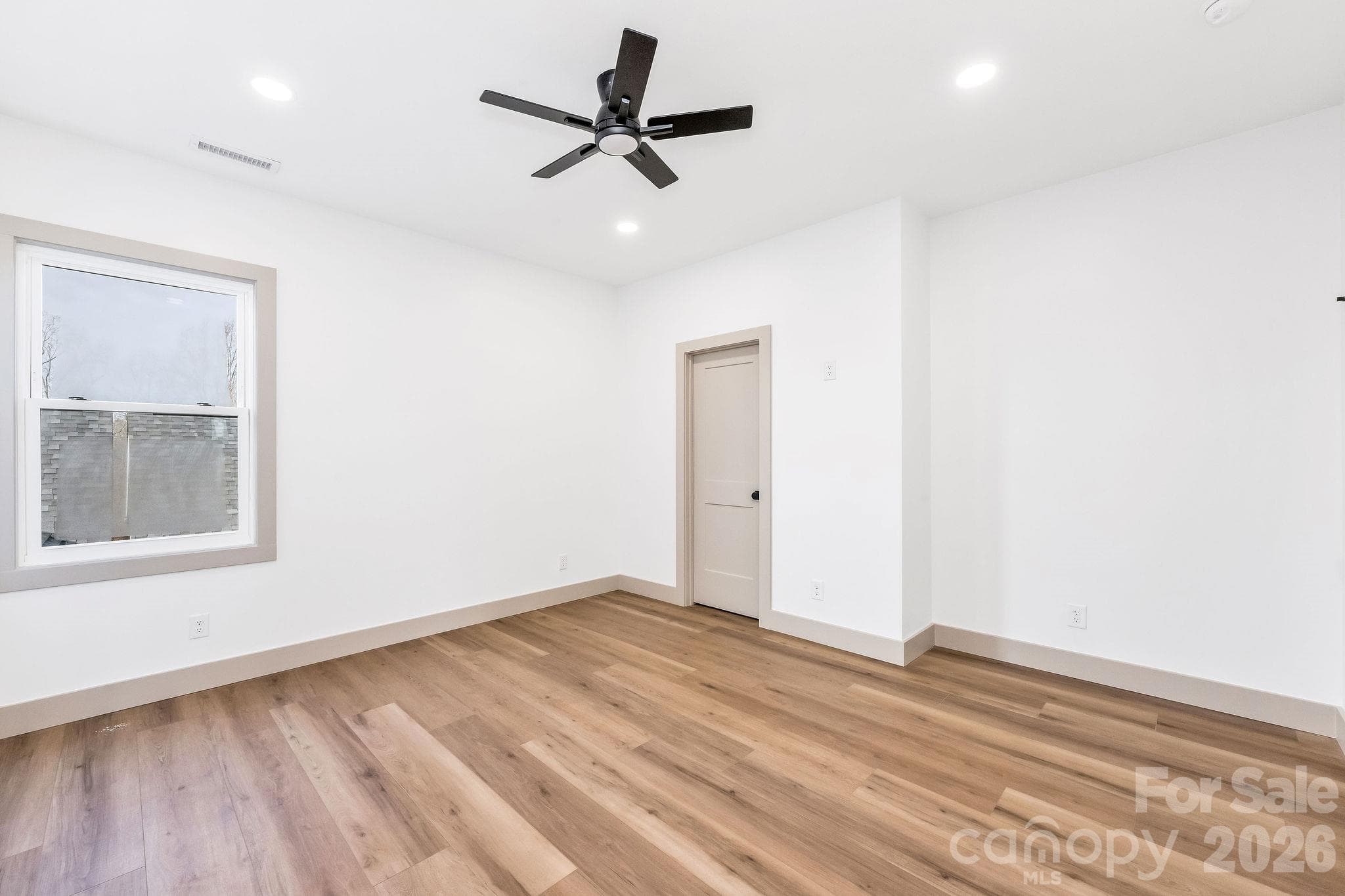 Townhouse at 2117 24th Street Lane, Hickory, photo 33 of 43