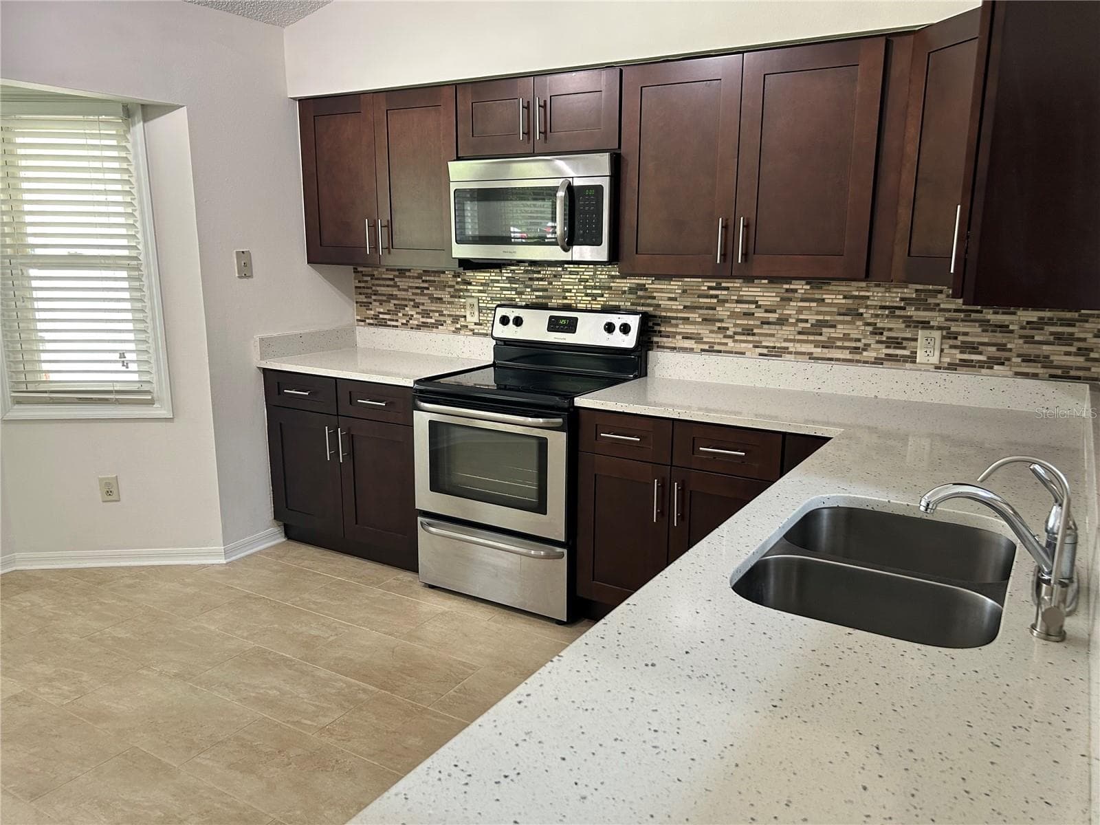 Single Family Residence at 3159 PARMA DR, DELTONA, photo 6 of 14