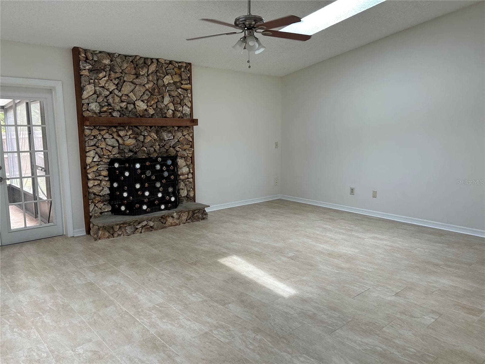 Single Family Residence at 3159 PARMA DR, DELTONA, photo 7 of 14