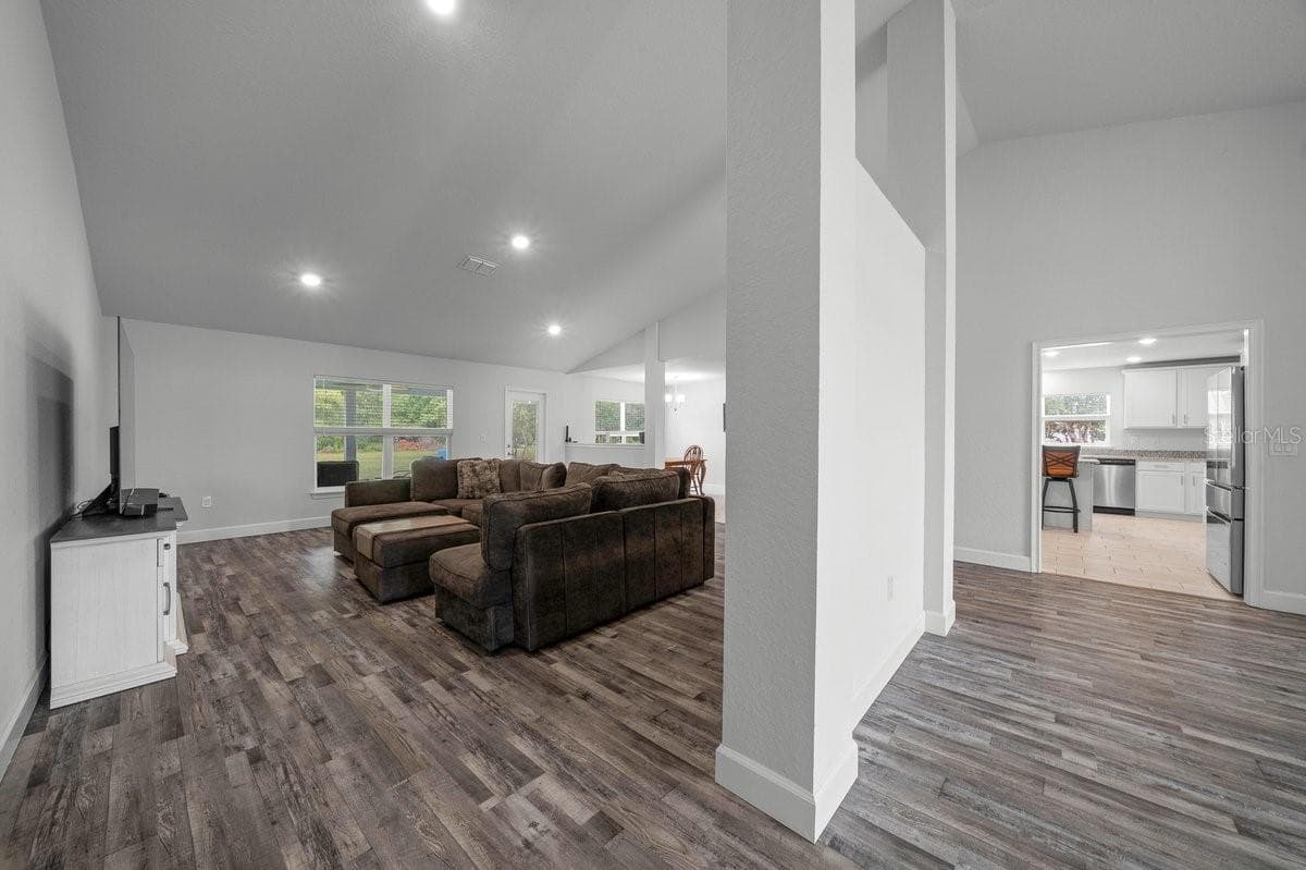 Living room - 140 NW 113TH CIR, OCALA