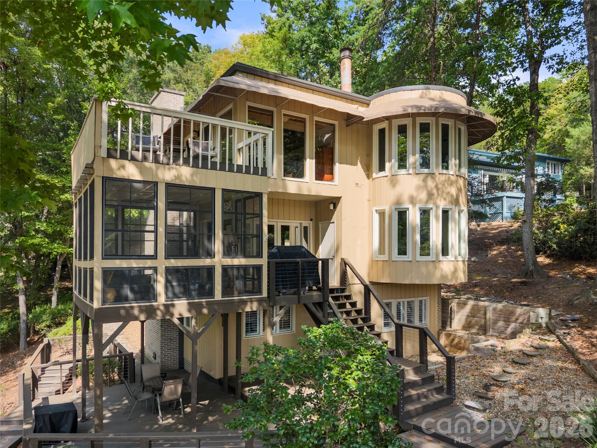 Single Family Residence at 131 Whispering Pines Drive, Clover, photo 8 of 45