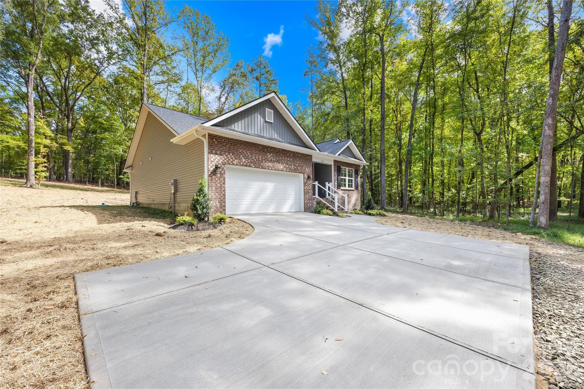 Single Family Residence at 2522 Lazy Oak Drive, Lancaster, photo 8 of 40