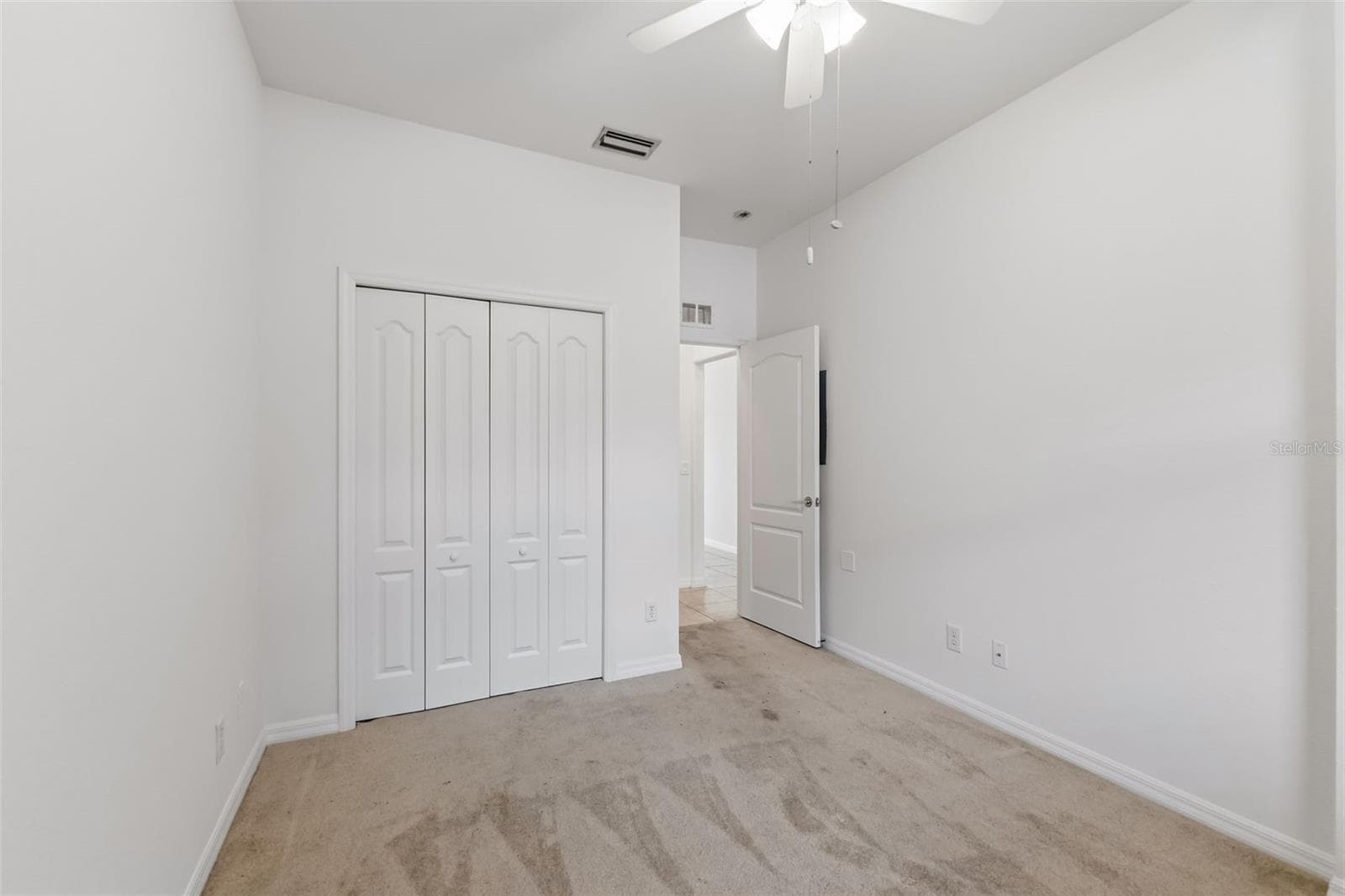 Condominium at 1003 FAIRWAYCOVE LN #207, BRADENTON, photo 13 of 45
