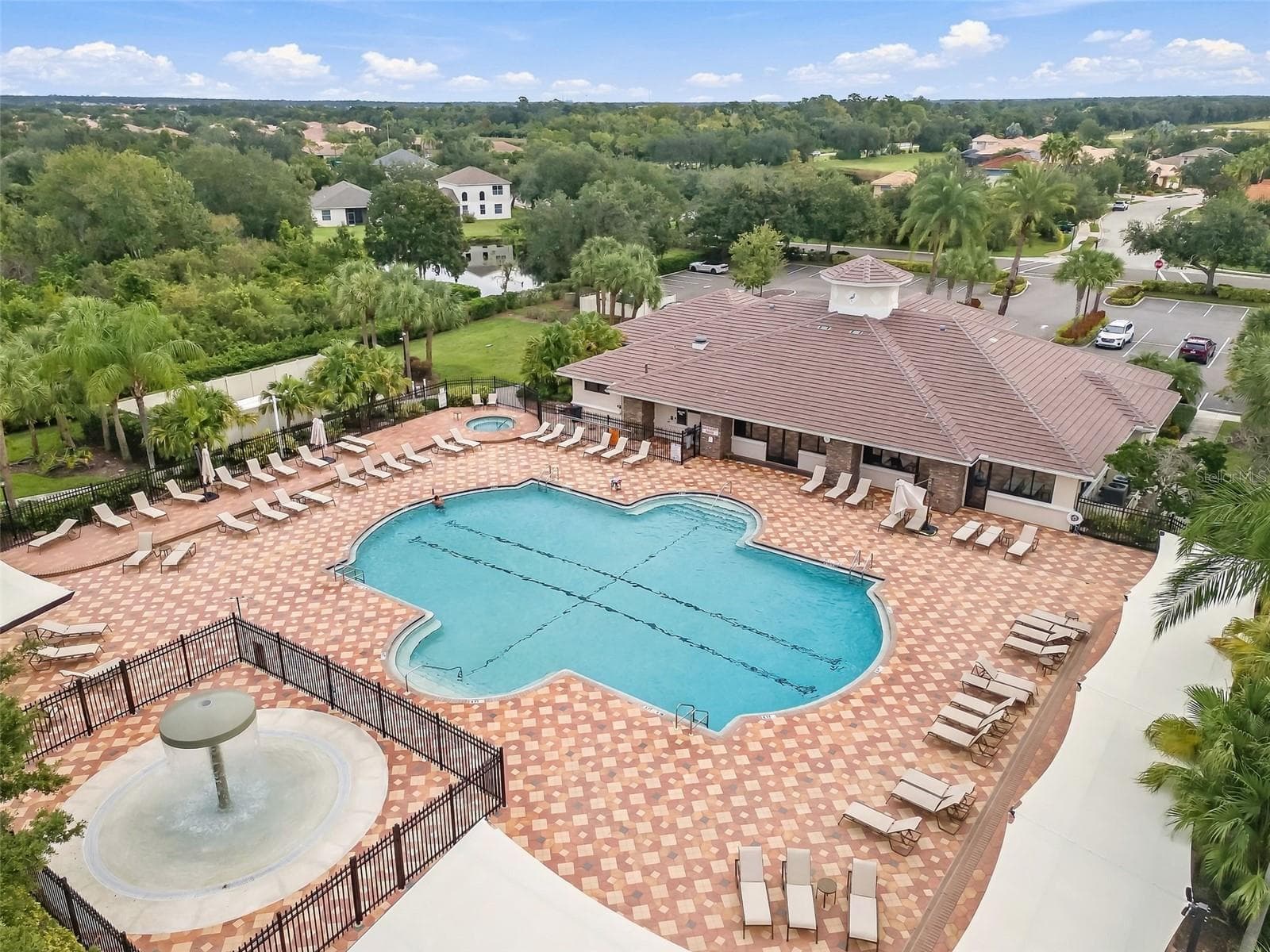 Condominium at 1003 FAIRWAYCOVE LN #207, BRADENTON, photo 18 of 45
