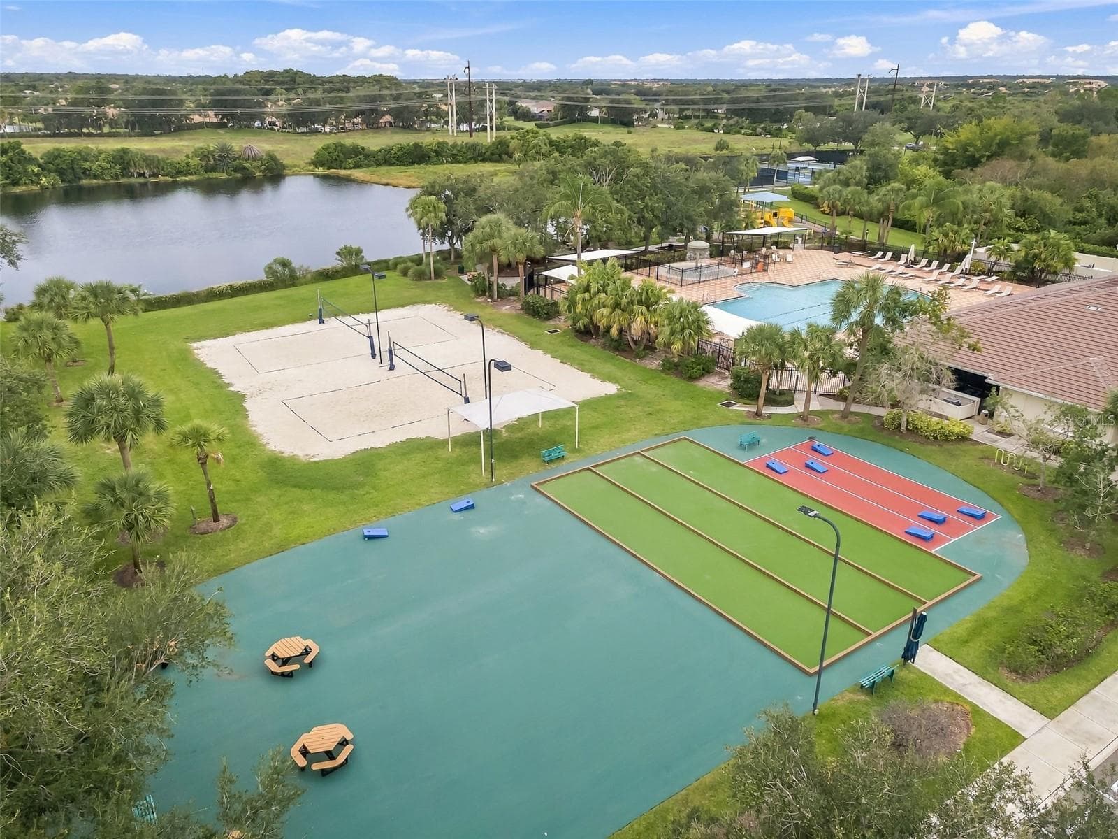 Condominium at 1003 FAIRWAYCOVE LN #207, BRADENTON, photo 19 of 45