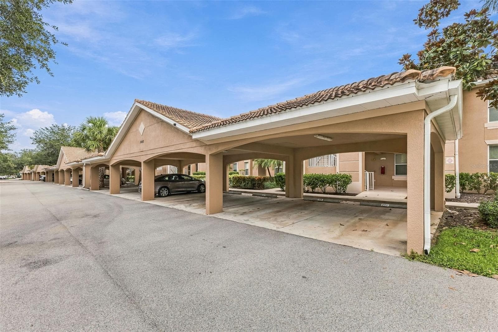 Condominium at 1003 FAIRWAYCOVE LN #207, BRADENTON, photo 23 of 45