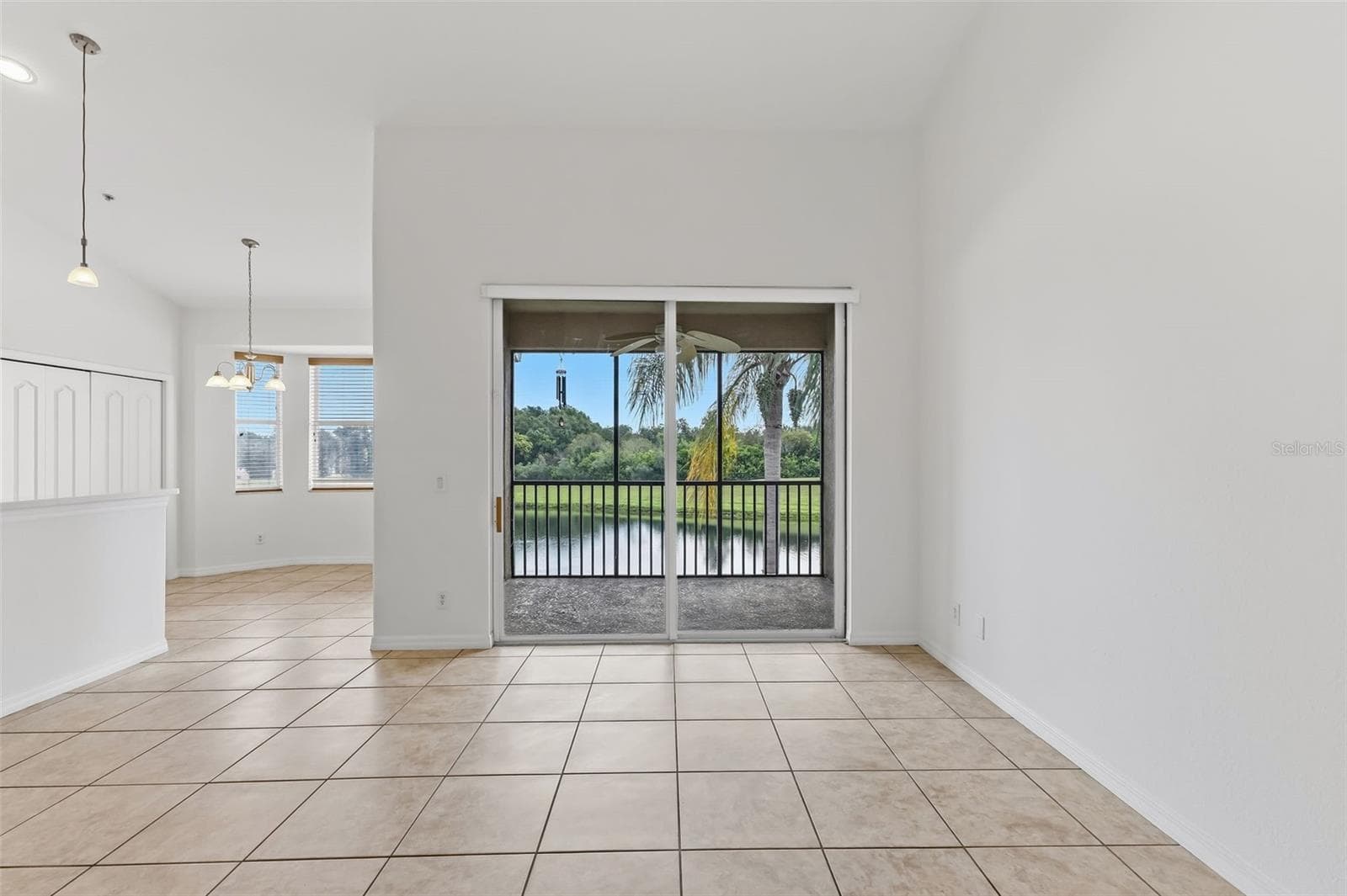 Condominium at 1003 FAIRWAYCOVE LN #207, BRADENTON, photo 34 of 45