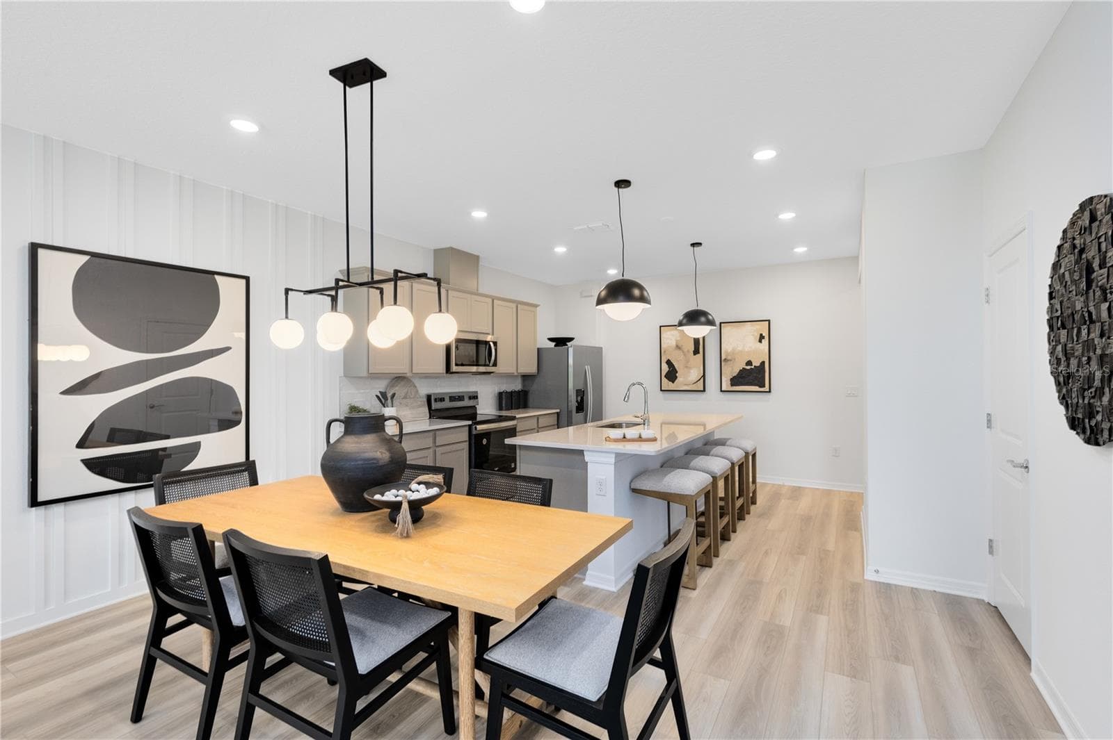 Model Home Design Only. Pictures and furnishings are for illustrative purposes only. Elevations, colors and options may vary. Furniture is for model home staging only. - 6270 SUNNY TIME AVENUE, WINTER GARDEN