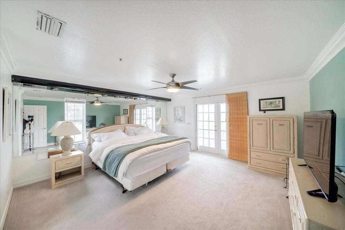 Single Family Residence at 1775 SCENIC DR, VENICE, photo 16 of 80