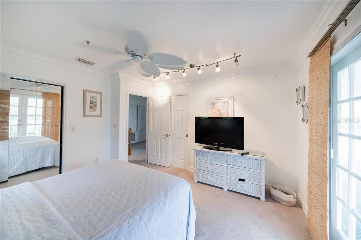 Single Family Residence at 1775 SCENIC DR, VENICE, photo 31 of 80
